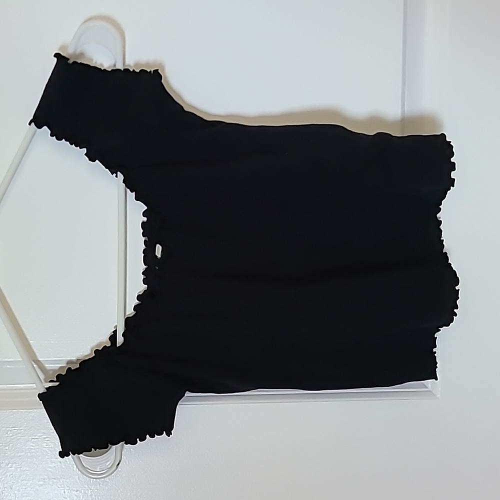Kimchi Blue off the shoulder top - Picture 2 of 6
